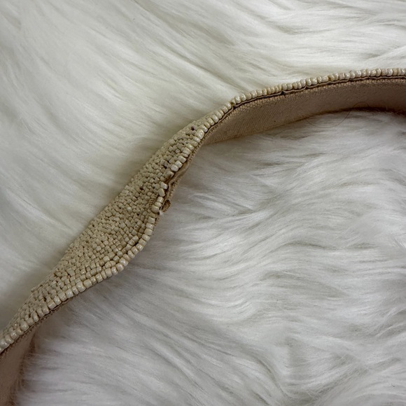 Viral Olive Beaded Shoulder Bag America & Beyond - Picture 4 of 5